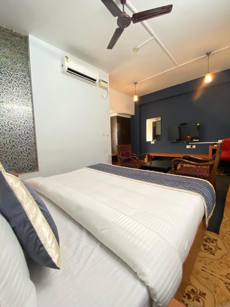 Montecarlo Hotel Mahabalipuram Exterior photo